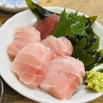 大衆酒場 増やま - 鮪のお刺身　到着〜　食べた記憶が…