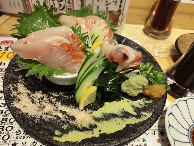 すし by Zabel Za69 : ニューすしセンター 春木屋 裏なんば店 - 難波