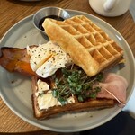 SCHOOL BUS COFFEE STOP - 