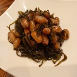 かにや 本店 - 生ピーナッツのあごだし茹で