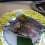 回転寿し活鮮 - 炙り秋刀魚２０１４，９