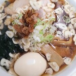 手打ち らーめん 響 - 生ニンニクの「スタミナラーメン」大盛り＋味玉！