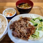 すき家 - 【期間限定】牛カルビ焼肉定食