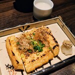 居酒屋 もともと - 松永豆腐 焼き油揚げ（￥600）