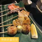 くいもの屋わん - 串焼き盛合せ！つくね、皮、砂肝、手羽、もちベーコン