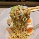 醤油らーめん ピース - 