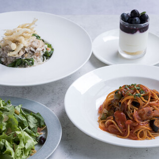 スパイラルカフェ （Spiral Cafe）のご予約 - 表参道/カフェ