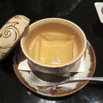 日本料理 晴山 - こちらも和三盆を使ったデザートワインのゼリー。間違いなく和のデザートでした。