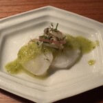 日 酒場 - 水蛸とみどり酢と山椒オイル