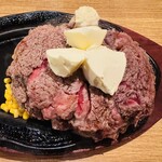 ステーキハウス アパッチ - アパッチステーキ700g（ベリーレア・マスターカット）01