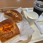 ヴィ・ド・フランス カフェ - 料理写真:タンドリーチキンの焼きカレーパン、モーニング6