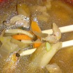 とんかつ太郎 - 具だくさんの汁