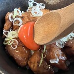 二八そば 一貴 - 焼鳥丼の卵が割れない！、！！！！