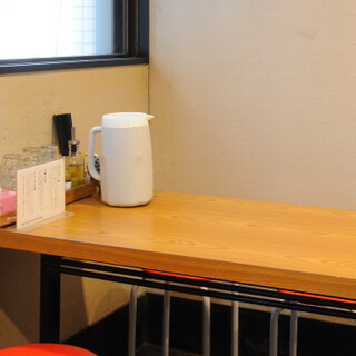 ふらりと気軽に立ち寄れる、落ち着いた空間