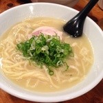 串サンロク - 濃厚鶏白湯スープそば