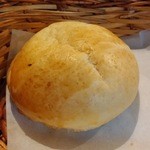 Bistro ひつじや - サービスのパン