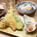 京出汁おでんと旬菜天ぷら 鳥居くぐり - 