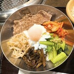 肉の楽家 - カルビビビンバ