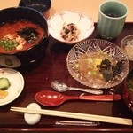 稲荷町髙はし - 【したどん2014】生いくらの温かいあんかけ丼　鮭のハラス焼き(2000円)