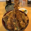 北新地 天富 - 上天丼(2,000円)
                  大海老･穴子･白身魚･蓮根･玉ねぎ･茄子
                  イカ･ズッキーニ･南京･カット海老(おまけ？)
                  赤出汁･香の物付き