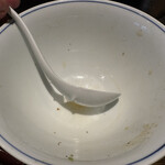 らぁ麺や 嶋 - レンゲも使いやすくて食べやすい