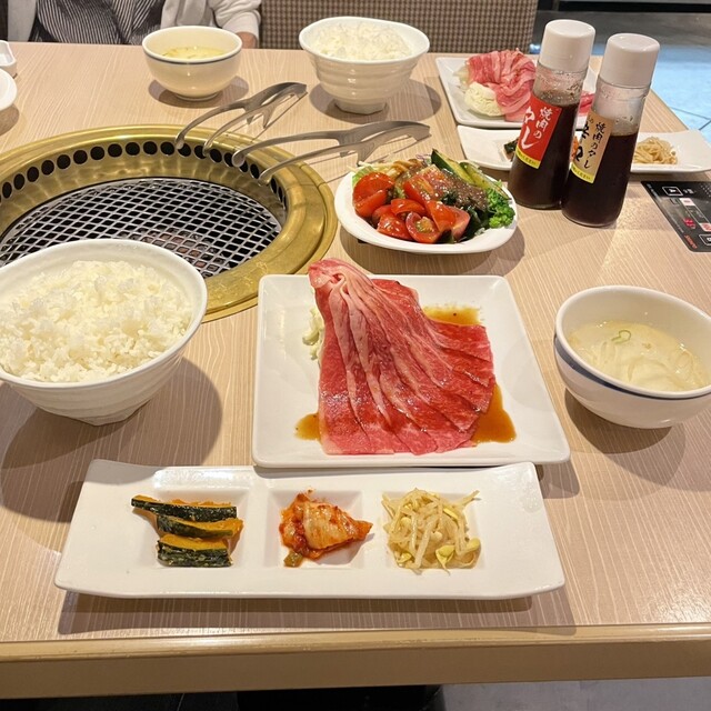 Yakiniku Tokuju Nopporo Ten photo 2