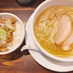 ラーメン専門店 徳川町 如水 - 