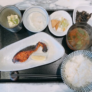 炭火魚 旬彩料理 坂本_0