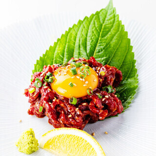 とろける和牛炙りユッケ