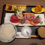 魚がし食堂　中央市場店 - 上お刺身盛り定食