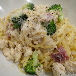 YAICHIRO - ブロッコリーと鶏ミンチのクリームスパゲティ