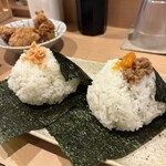 浅草おにぎり はるちゃん - しゃけ、肉そぼろ×卵黄
