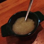 会津ラーメン 和 - 卓上のニンニク