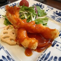 青菜 丸の内ブリックスクエア店 - エビチリ‼️想像してたビジュアルと違うw