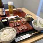 たんや神 - 〇3種盛り牛たん定食″赤”…￥3,300円(税込)