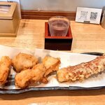 手打うどん田舎屋 - ちくわ天。とり天。