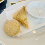 城北飯店 - あげもの2種、山椒塩添え