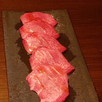 和牛焼肉 やくにく 路地裏 - 上タン