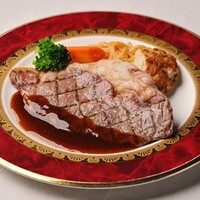 ・牛ロースのグリルステーキ