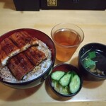 宇奈とと - 