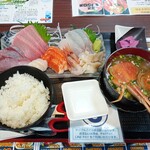 魚金食堂 - うおきん刺身定食＋カニ汁変更