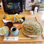 八兆庵 - 真穴子と夏野菜の天ぷら2種味くらべせいろそば（麺大盛）