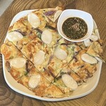 鄭家 コムタン - 餠チーズチヂミ　　　　950円(税込)