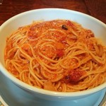 カプリチョーザ - トマトとニンニクのスパゲティー