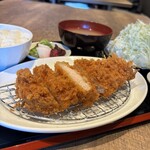 ひるとんヨルホル 安本  - ロースかつ定食