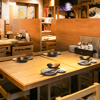 全席喫煙可/貸切可◎隅々にまで活気みなぎる賑やかな店内