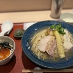 麦と麺助 - 
