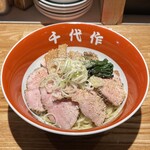 博多ラーメン でぶちゃん - 