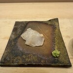 308089801 - ヒラメの昆布締め