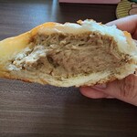 パン工房ぐるぐる - 珈琲クリームパン（中身）